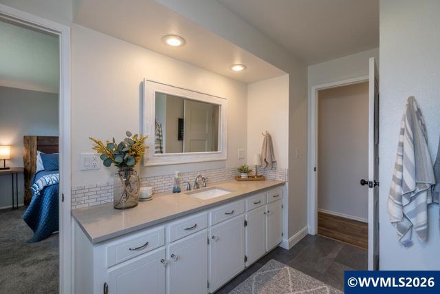 1302 Mandarin St NE, Keizer, OR 97303
