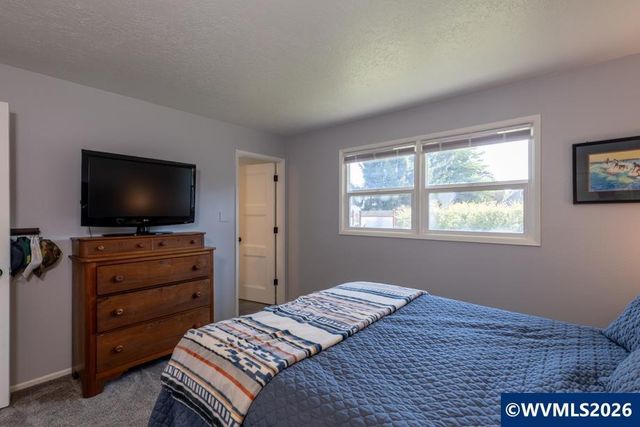 1302 Mandarin St NE, Keizer, OR 97303