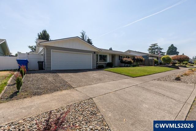 1302 Mandarin St NE, Keizer, OR 97303