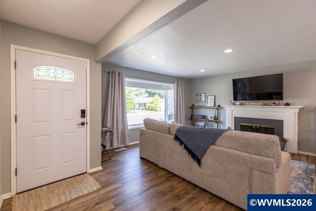 1302 Mandarin St NE, Keizer, OR 97303