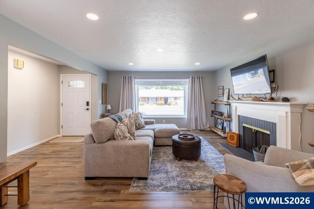 1302 Mandarin St NE, Keizer, OR 97303