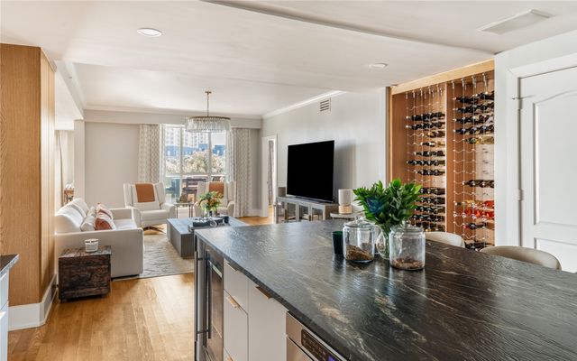 3401 Lee Parkway 404, Dallas, TX 75219