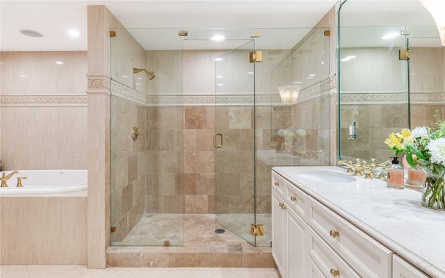 3401 Lee Parkway 404, Dallas, TX 75219