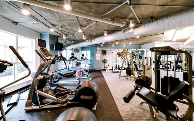 3401 Lee Parkway 404, Dallas, TX 75219