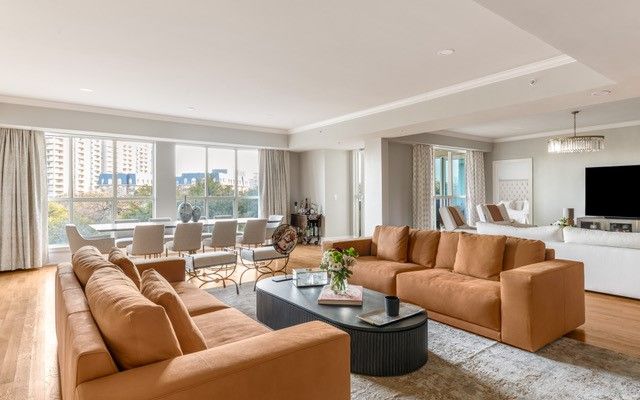 3401 Lee Parkway 404, Dallas, TX 75219