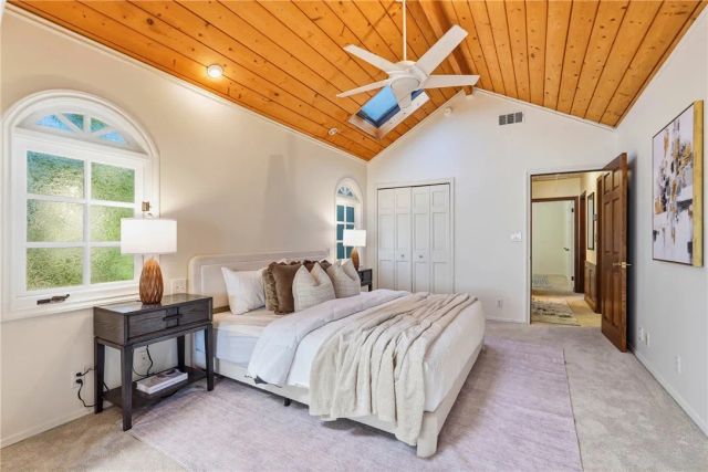 1044 N Pass Ave, Burbank, CA 91505