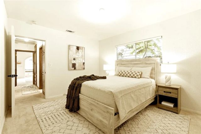 1044 N Pass Ave, Burbank, CA 91505