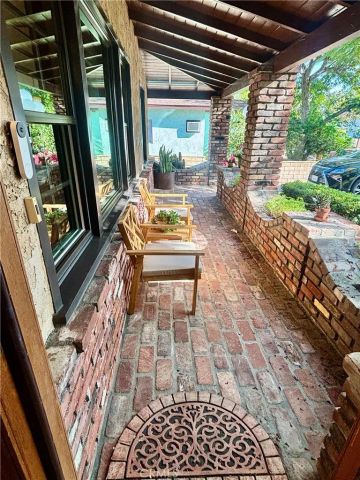 1044 N Pass Ave, Burbank, CA 91505