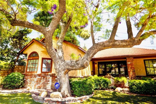 1044 N Pass Ave, Burbank, CA 91505