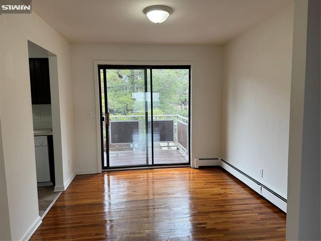 101 Bellgrove Drive 1B, Mahwah, NJ 07430