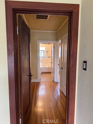 425 W Lime Avenue, Monrovia, CA 91016