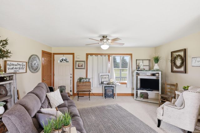 4918 County Road 48, Auburn, IN 46706
