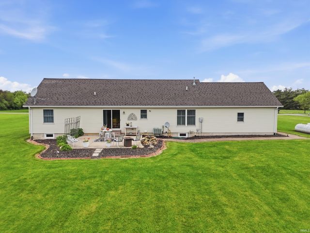 4918 County Road 48, Auburn, IN 46706