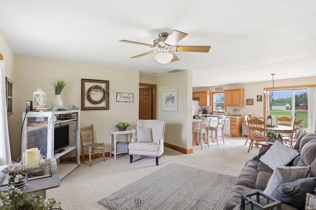 4918 County Road 48, Auburn, IN 46706