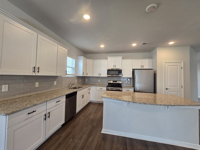 3507 Peace Rd, Columbia, TN 38401