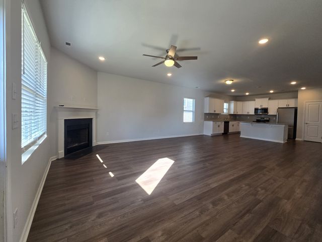 3507 Peace Rd, Columbia, TN 38401