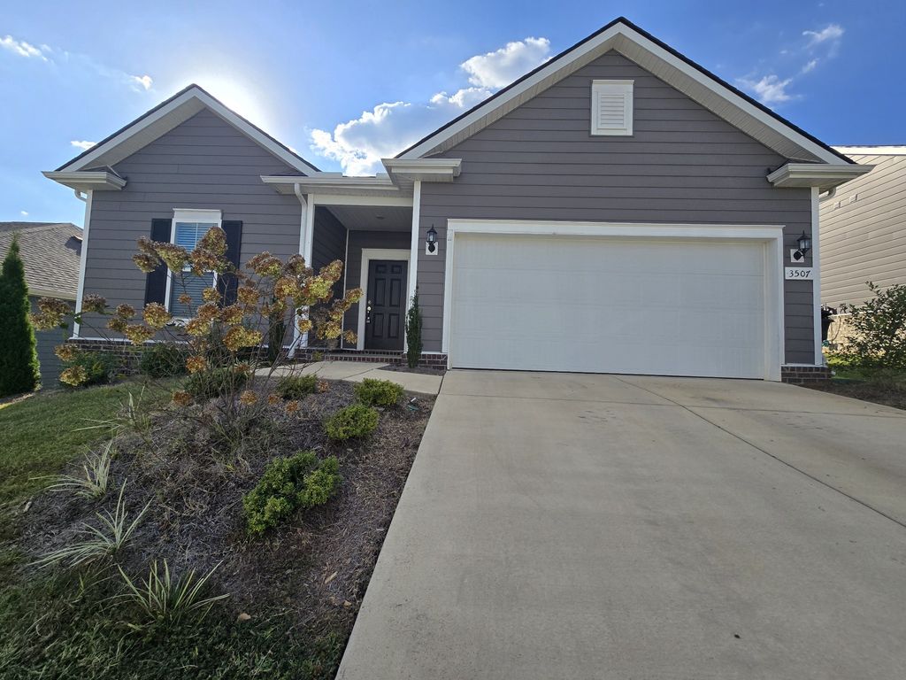 3507 Peace Rd, Columbia, TN 38401