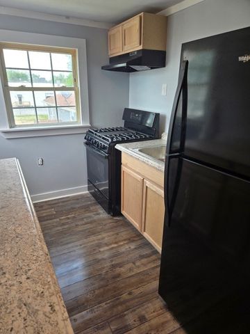 701 Cumberland Dr, Clarksville, TN 37040