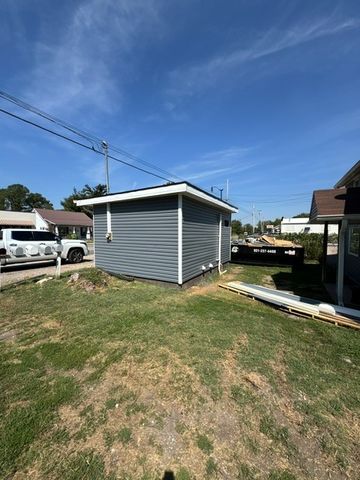 701 Cumberland Dr, Clarksville, TN 37040