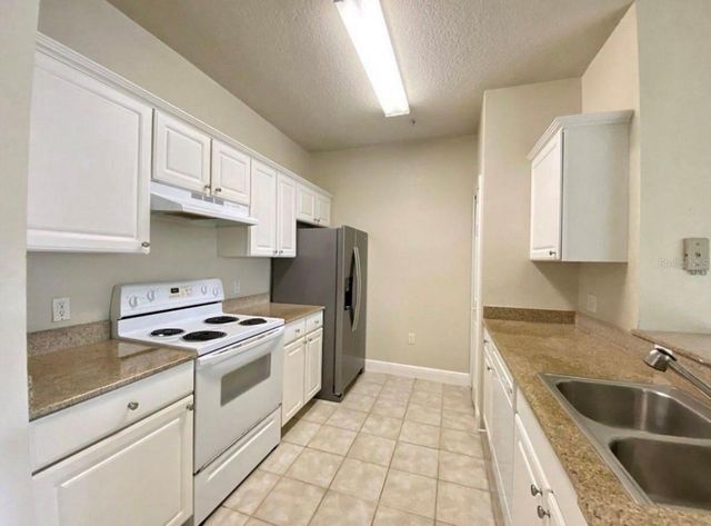 430 SOUTHERN PECAN CIRCLE 106, Winter Garden, FL 34787