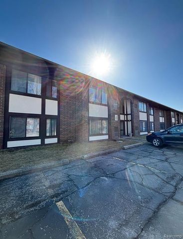 4961 E 10 Mile Road, Warren, MI 48091