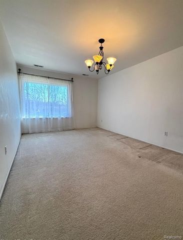 4961 E 10 Mile Road, Warren, MI 48091