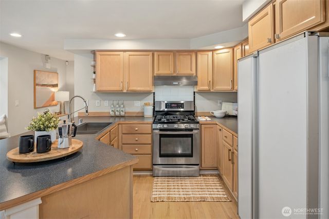 1430 32nd Avenue, Seattle, WA 98122