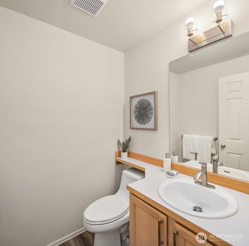 1430 32nd Avenue, Seattle, WA 98122