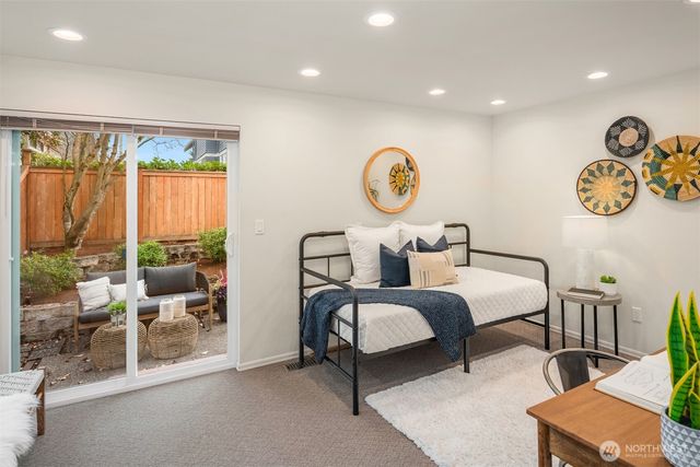 1430 32nd Avenue, Seattle, WA 98122