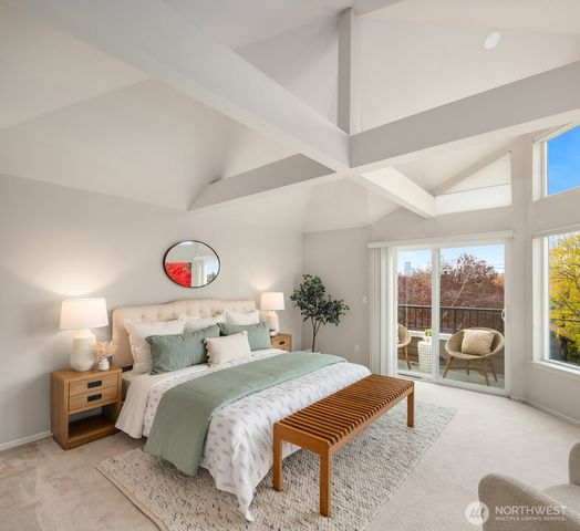 1430 32nd Avenue, Seattle, WA 98122