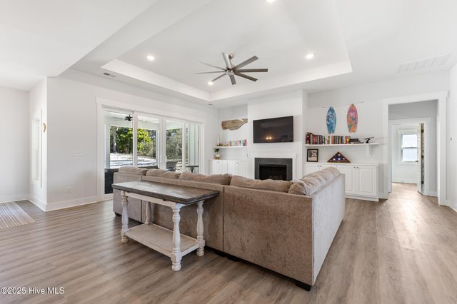 824 The Cape Boulevard, Wilmington, NC 28412