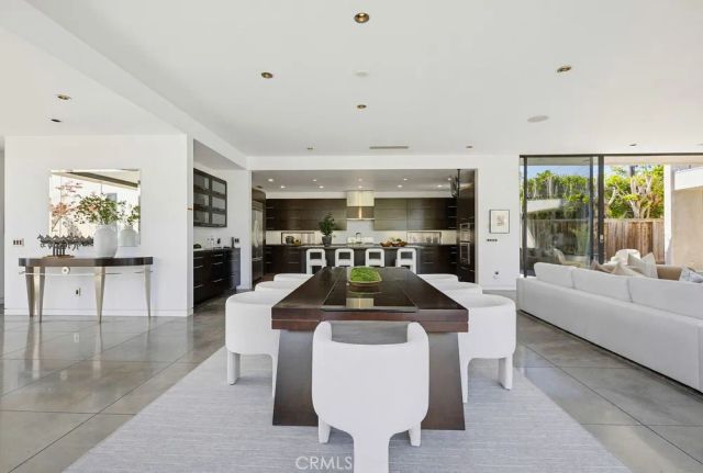 2534 Vista Baya, Newport Beach, CA 92660