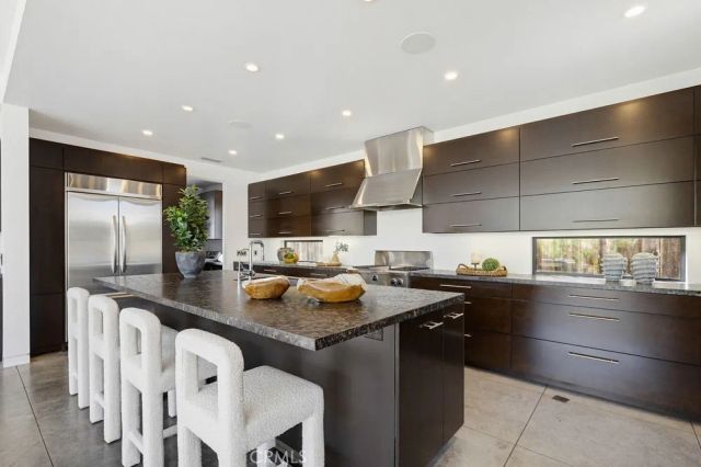 2534 Vista Baya, Newport Beach, CA 92660