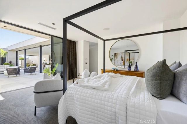 2534 Vista Baya, Newport Beach, CA 92660