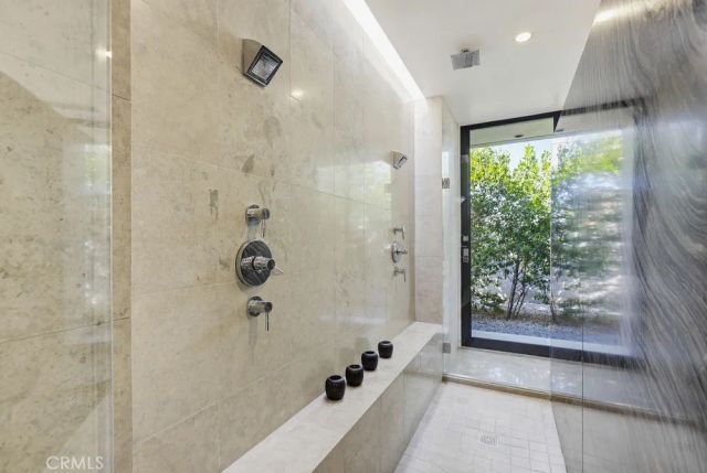 2534 Vista Baya, Newport Beach, CA 92660