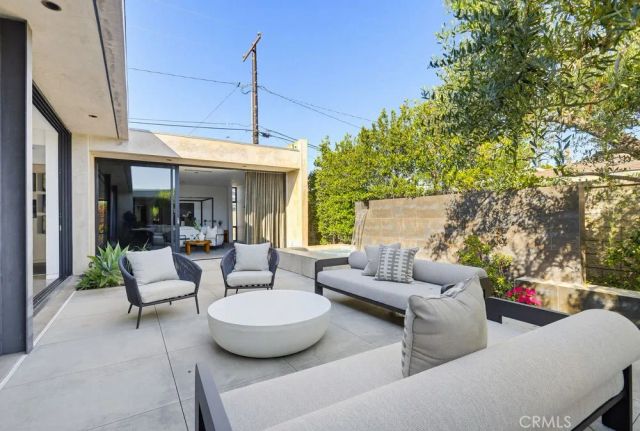 2534 Vista Baya, Newport Beach, CA 92660