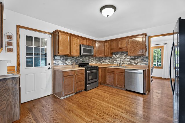 6835 177th Street, Tinley Park, IL 60477
