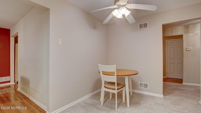 7 Lakeview Drive, Marlboro, NJ 07746