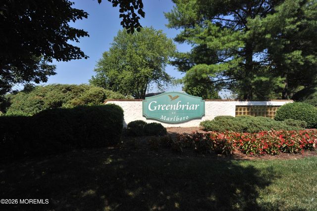 7 Lakeview Drive, Marlboro, NJ 07746