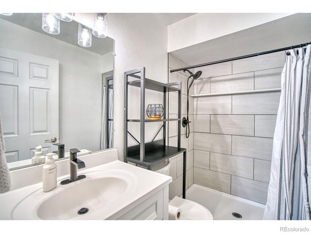 4040 W 12th Street, Greeley, CO 80634