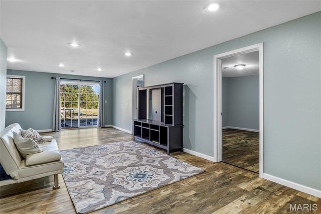 1121 Madison 92103, Fredericktown, MO 63645