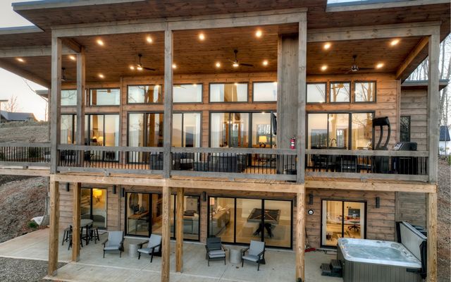 375 Blueberry Ridge, Morganton, GA 30560