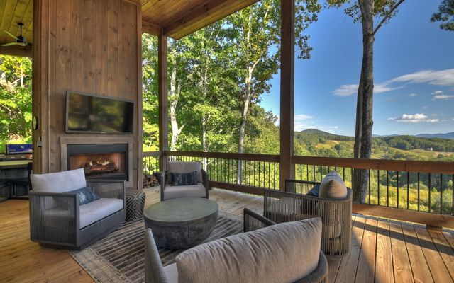 375 Blueberry Ridge, Morganton, GA 30560