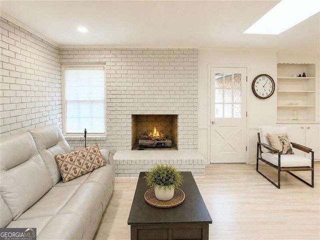 381 Chicopee Drive NE, Marietta, GA 30060
