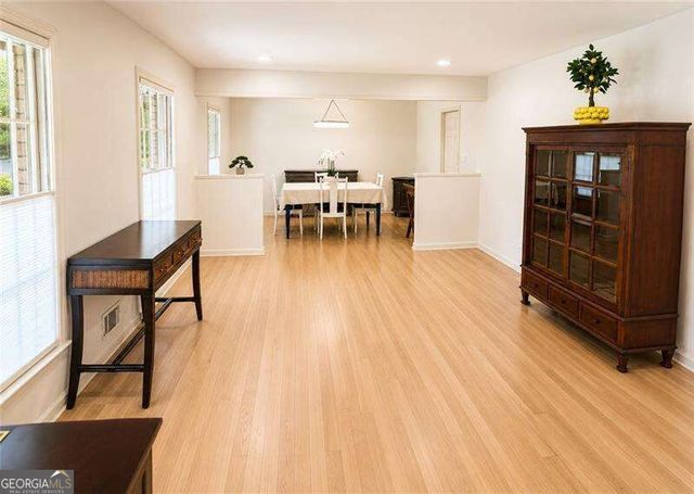 381 Chicopee Drive NE, Marietta, GA 30060