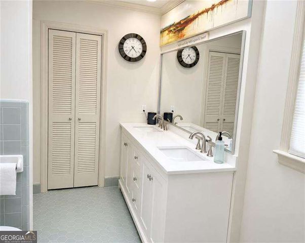 381 Chicopee Drive NE, Marietta, GA 30060