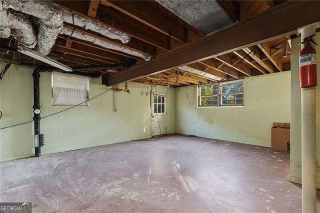 381 Chicopee Drive NE, Marietta, GA 30060