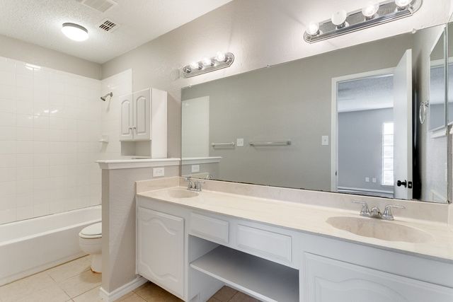 9421 Shipman Street, Rowlett, TX 75088