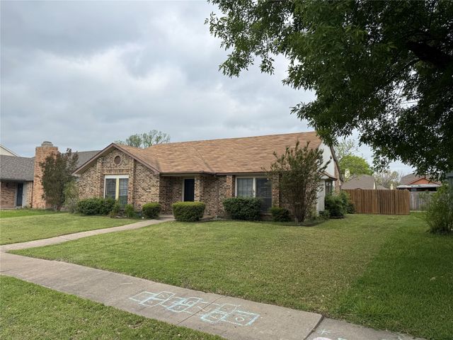 9421 Shipman Street, Rowlett, TX 75088