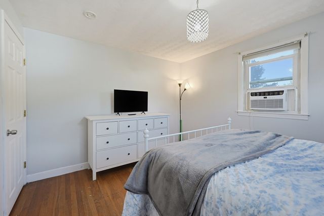 122 Westview Dr, Norwood, MA 02062